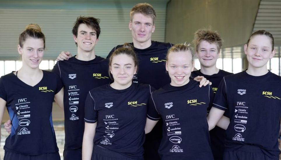 Das SCS-Team in Oerlikon 2 (hinten v. l.): Julia Mattoscio, Ben Tschigg, Jodokus Mezulat, Max Maier, (vorne, v. l.) Pia Terschawetz, Ella Nodari, Helena Barteld. Bild: R. Reisacher