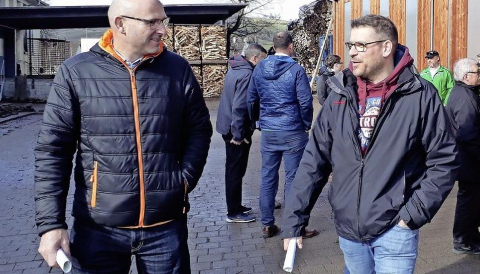 Der NOSV-Präsident Hanspeter Rufer (l.) mit NOS-Bauchef Stefan Regli. Bild: I. Hallauer