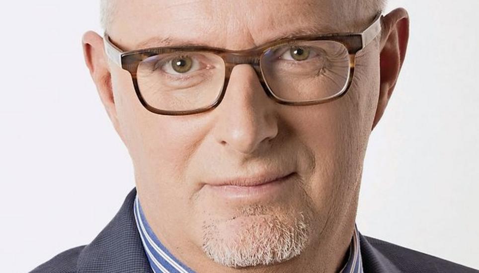 «Die visionären Lokalpolitiker verfügen über reichlich fremdes Geld von ahnungslosen Stromkunden eines kleinen Kantons», schreibt Pentti Aellig,