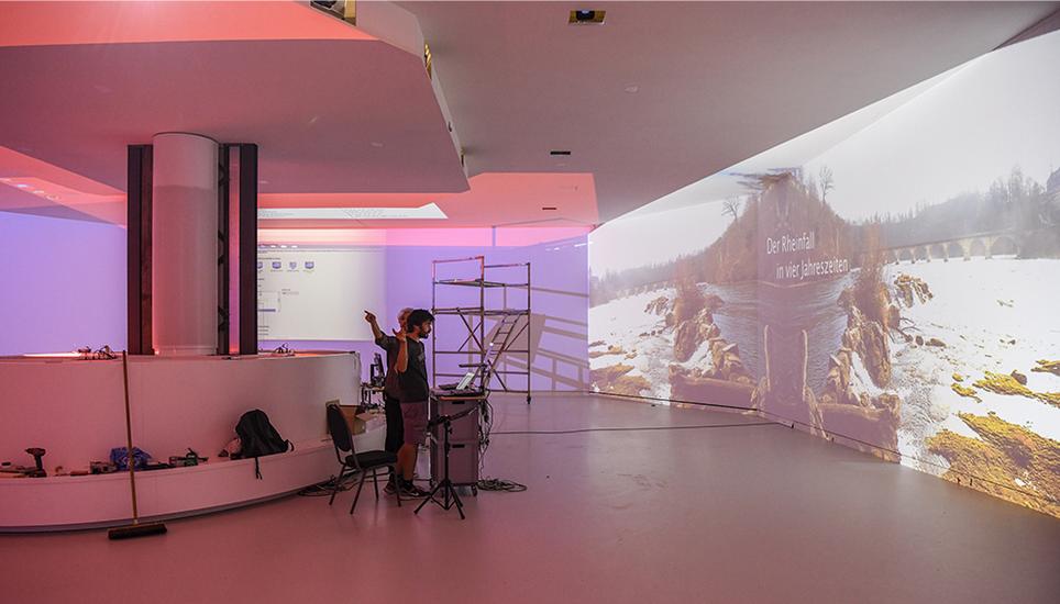 Bei Immersive Art entstehe durch Videoproduktion ein durchgehendes Bild auf den Wänden, dem Boden und der Decke eines Raumes. Bild: Melanie Duchene