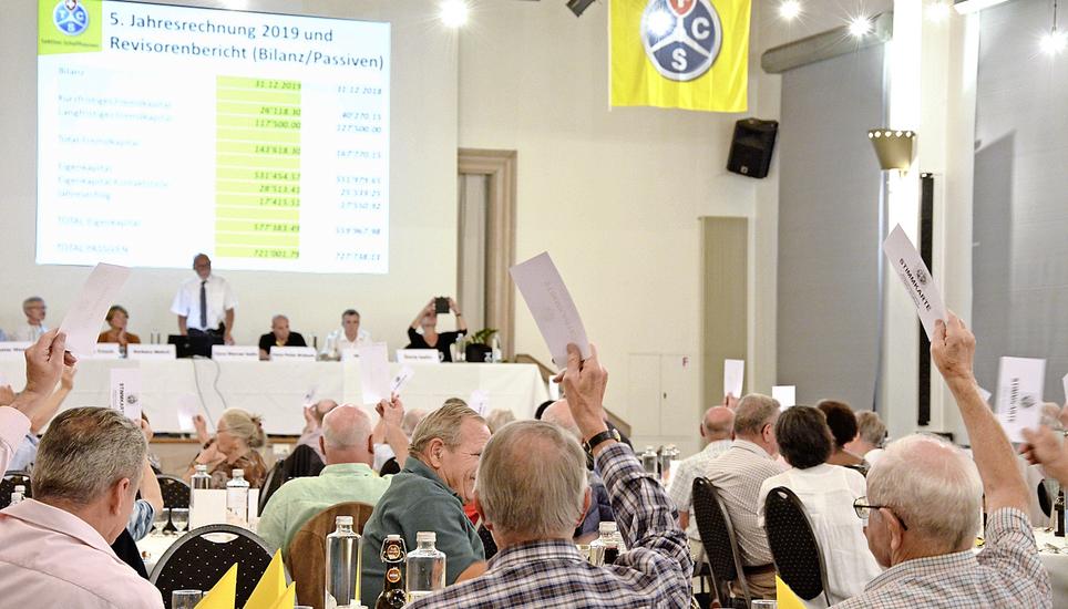 Die Mitglieder des TCS hiessen alle Anträge einstimmig gut. Bild: Rolf Fehlmann