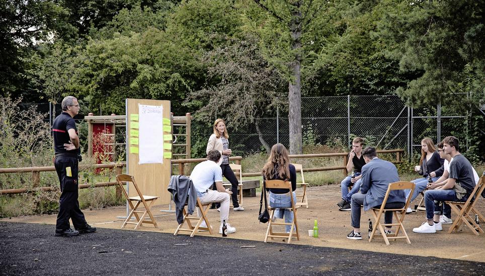 Stadträtin Christine Thommen animierte die Jungen in der Diskussionsrunde, ihre Anliegen zu melden. Bild: Roberta Fele