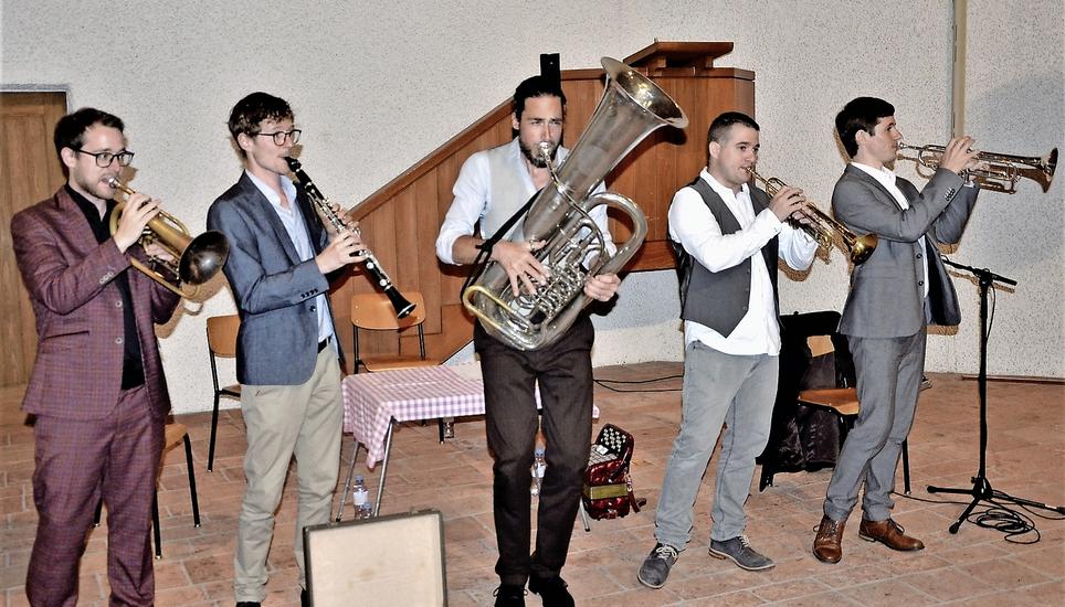 «Schäbyschigg» überzeugten mit ihrer musikalischen Vielfalt. Bild: Béat Rajchman