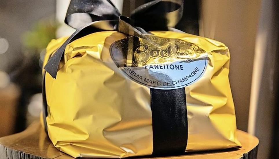 Schon schön verpackt: der cremige Panettone im «girasole»-Schaufenster.