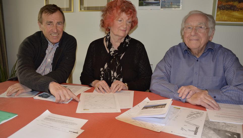 Peter Rohner, Hannelore Zürcher und Walter Oderbolz (v.l.) wollen die geplante Pumptrackanlage auf dem Firdau-Areal in Stein am Rhein verhindern. Bild: Thomas Martens