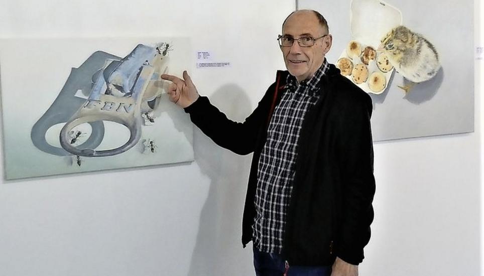 Hyperrealismus nennt Jean De Clercq seine Verbindung aus menschlich Geschaffenem und der Natur, hier Ameisen und ein Reissverschluss. Bild: Béat Rajchman