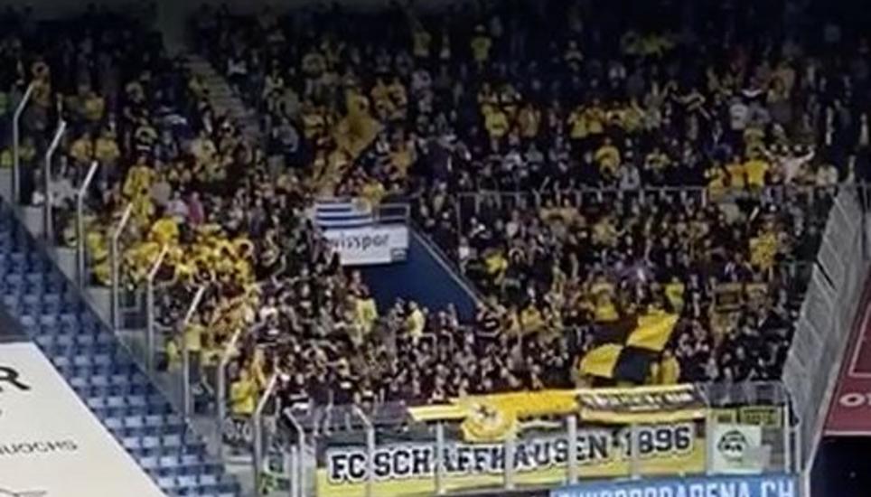 Der Schaffhauser Fanblock in Luzern war voll besetzt.