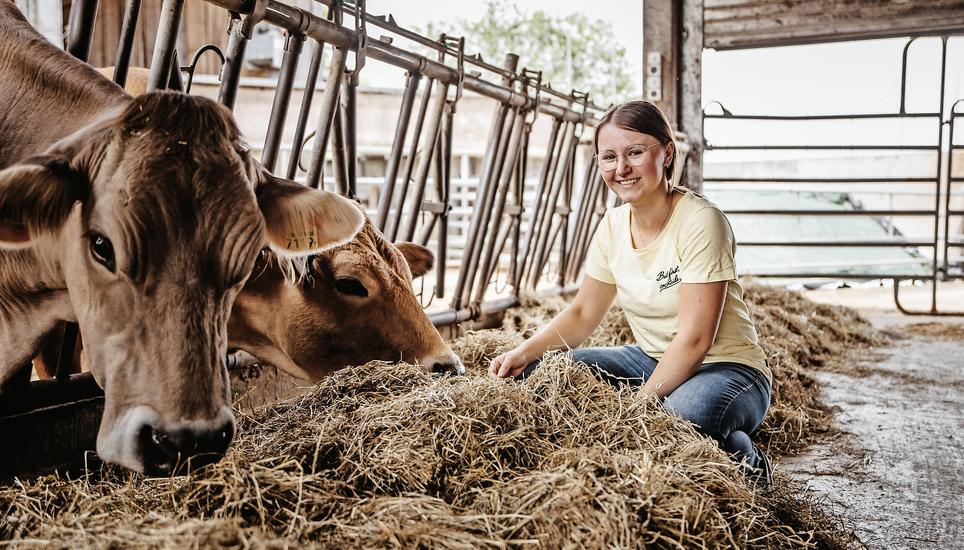 Mit Kühen auf Tuchfühlung – zu Hause in den Niederlanden kein alltägliches Erlebnis für Lin Gommans. Bild: Roberta Fele