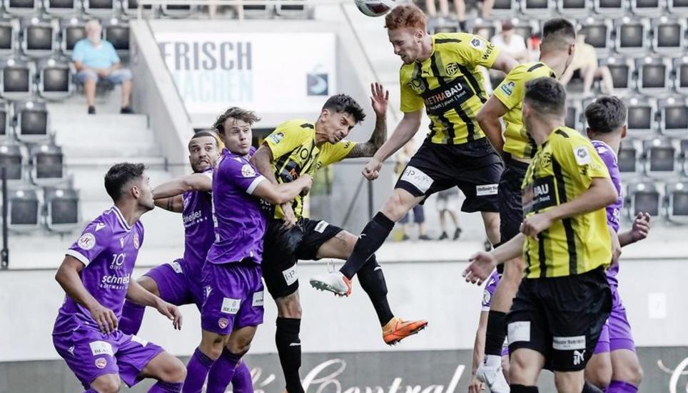 Die Lufthoheit will sich der FCS (hier gegen Thun) gegen Xamax wieder erarbeiten. Bild: Roger Albrecht