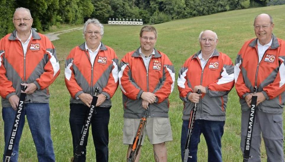 Die stolzen GM-Finalisten vom SV Wilchingen/Osterfingen (v.l.): Engelbert Hubli, Hanspeter Meier, Bernhard Ritzmann, Roland Hedinger und Fritz Ritzmann. Bild: Markus Stanger