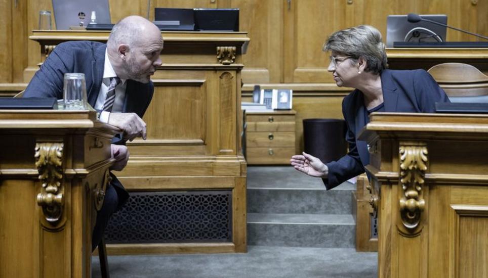 Thomas Hurter (SVP) und Viola Amherd (Die Mitte) haben die Kampfjet-Beschaffung gestern politisch unter Dach und Fach gebracht. Bild: Keystone