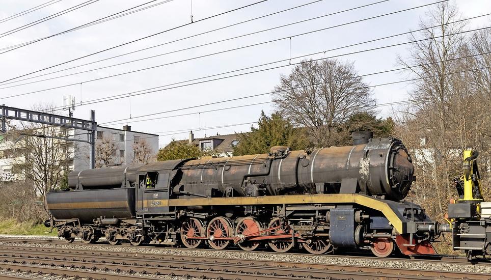 Die Dampflok wurde letzte Woche nach Frauenfeld überführt. Wie hoch die Kosten dafür ausfallen werden, kann Roger Waller noch nicht beziffern. Bild: zVg/Georg Trüb