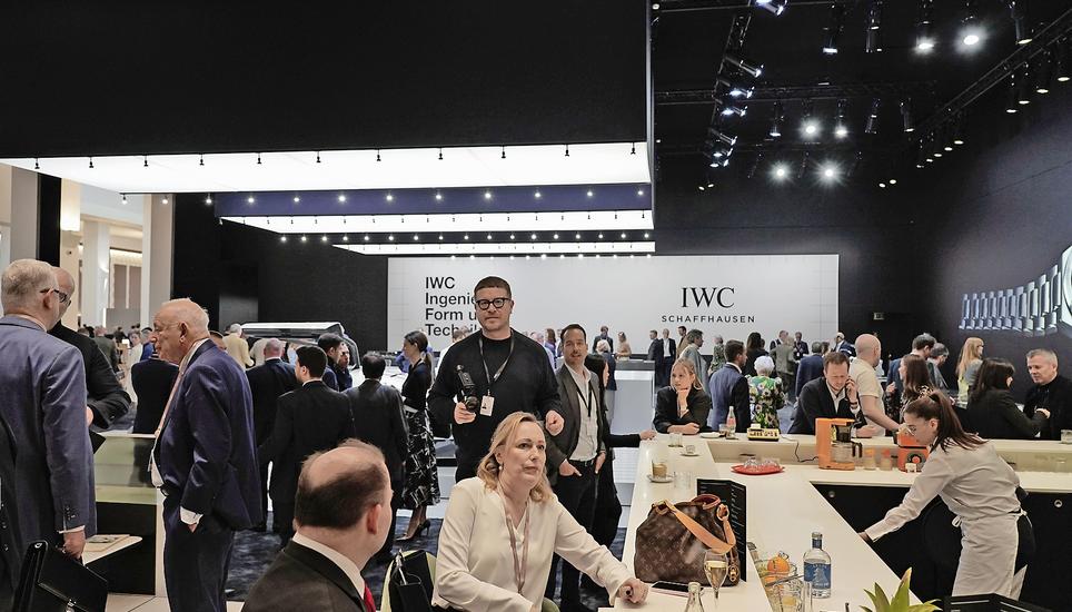 Alle Getränke und Gerichte an der Messe sind gratis, hier gibt es Kaffee und Cola.