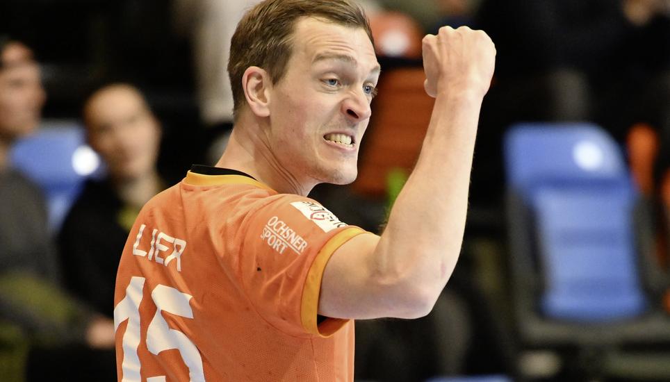Siegerfaust: Die Kadetten um Marvin Lier haben den Einzug in die European-League-Viertelfinals realisiert. Bild: Michael Kessler