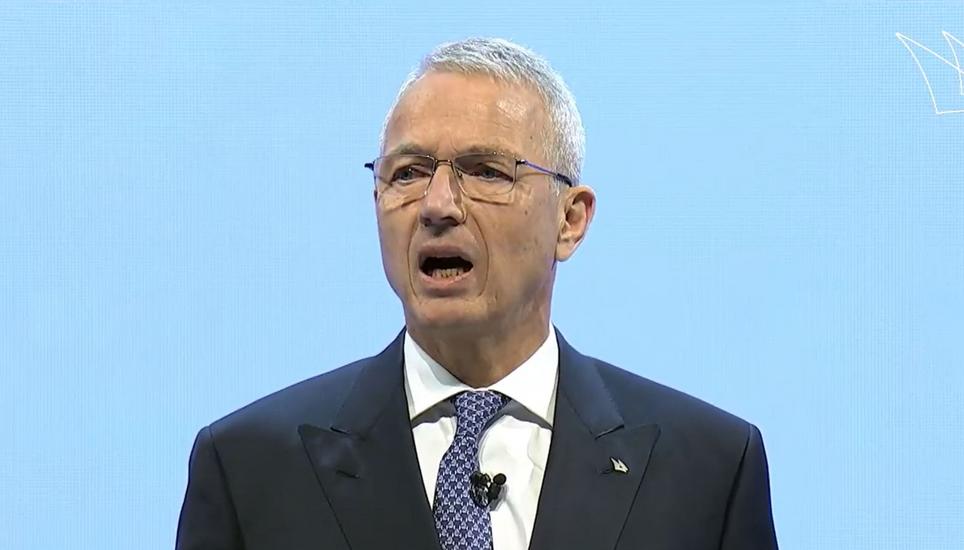 Axel Lehman, der Verwaltungsratspräsident, beginnt mit den Worten: "Wir stehen an einem Punkt, den niemand so erwartet hat.» Bild: Screenshot Livestream