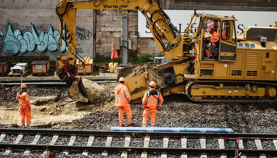 Auf dem Netz der SBB wird viel gebaut – aber der Rückstand ist auch hoch. Bild: Roberta Fele