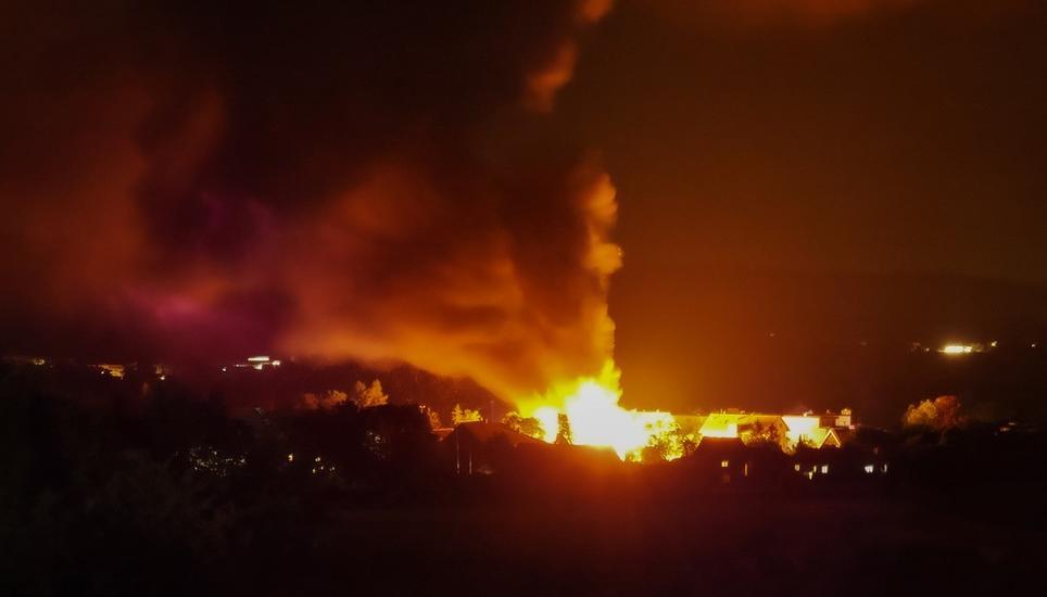Der Augenzeuge Bernd Jung hat uns dieses Bild des Brandes zugesendet. Bild: Bernd Jung