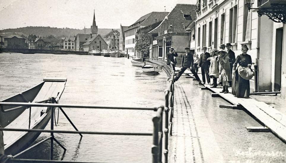 Es sieht malerisch aus, doch im Juni 1910 gab es eine verheerende Überschwemmungskatastrophe. Bilder: Stadtarchiv Schaffhausen
