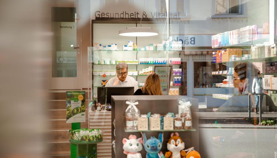 Marco Grob versicherte, dass der Apothekerverein sich auch weiterhin für die Förderung und Anerkennung der Apotheke als wichtige Position im Gesundheitswesen einsetzen werde. Bild: Roberta Fele