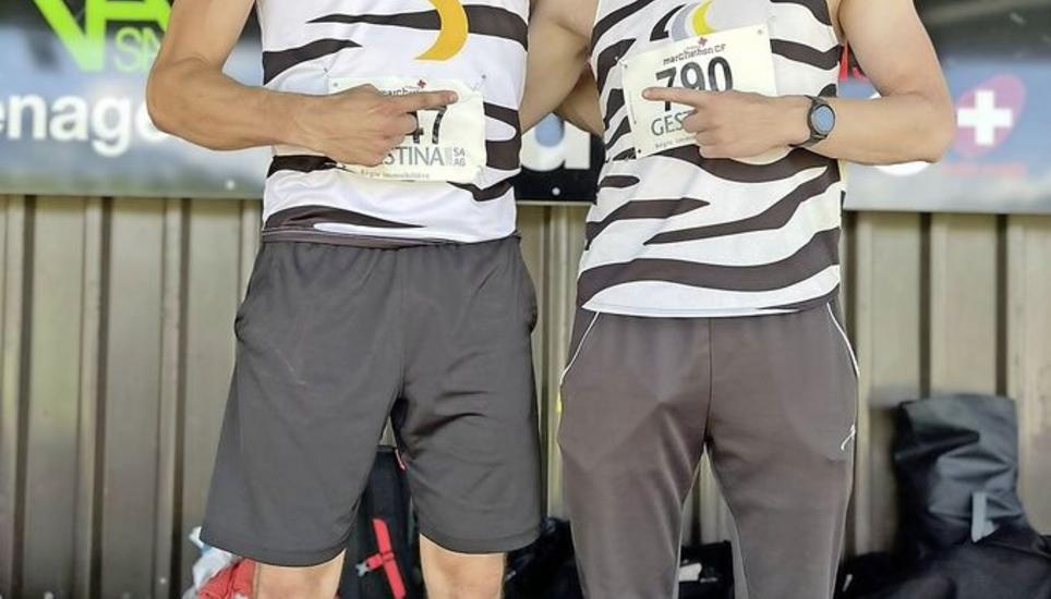 Enrico Güntert (links) und Felix Doll konnten am Leichtathletikmeeting in Bulle grosse Erfolge feiern. Bild: Kajsa Rahm