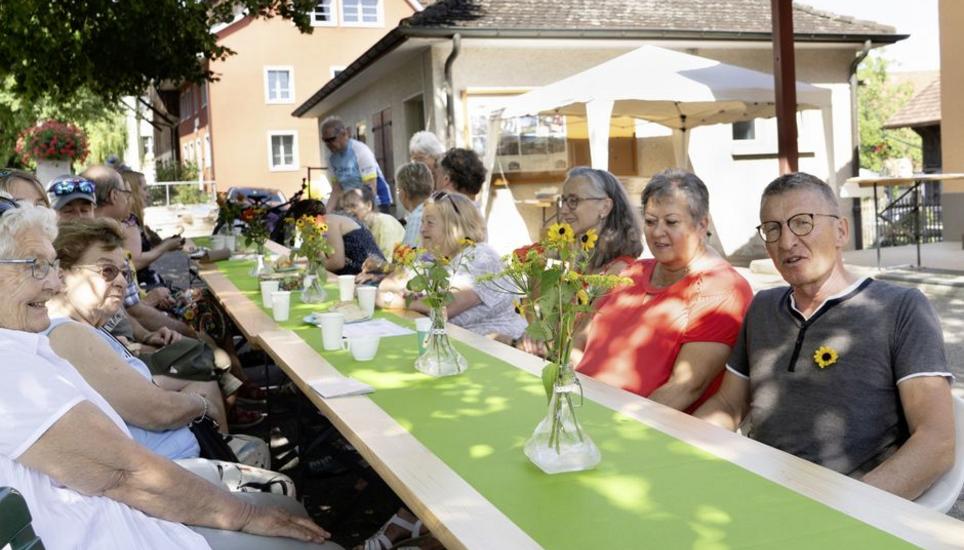 Das Sunneggfest dient dem Austausch. Bild: Shania Eberhardt