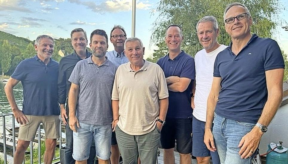 V. l. n. r.: Stefan Balduzzi, Cristian Hofmann, Patrik Salm, Reto Meili, Gianni Mazzeo, Matthias Wipf, Markus Hänzi, Matthias Baumgartner. Es fehlen: Martin Schwarzer, Andreas Wurster. Bilder: zVg