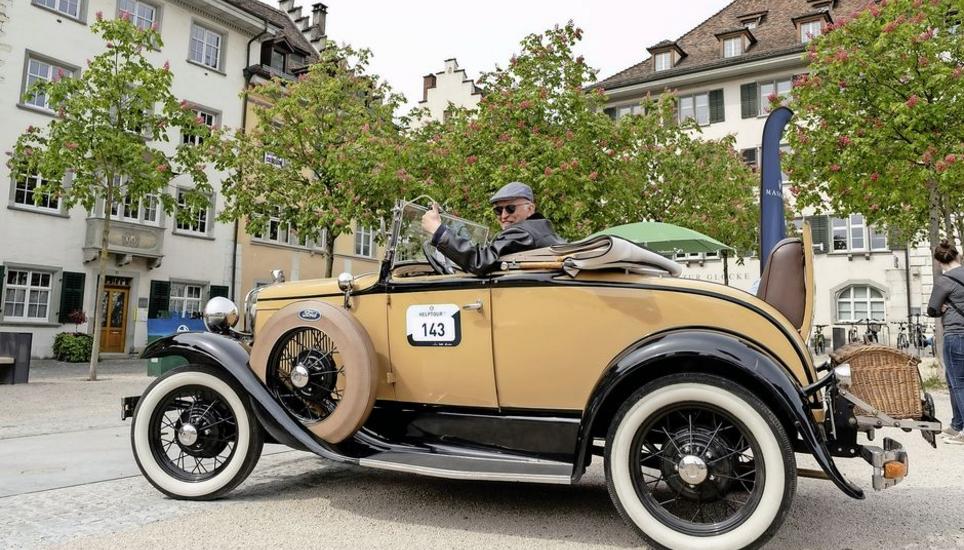 Einsteigen, mitfahren, helfen! Bei der diesjährigen Helptour von Rotary können Oldtimer hautnah erlebt werden. Bild: zVg/Rotary Club Schaffhausen