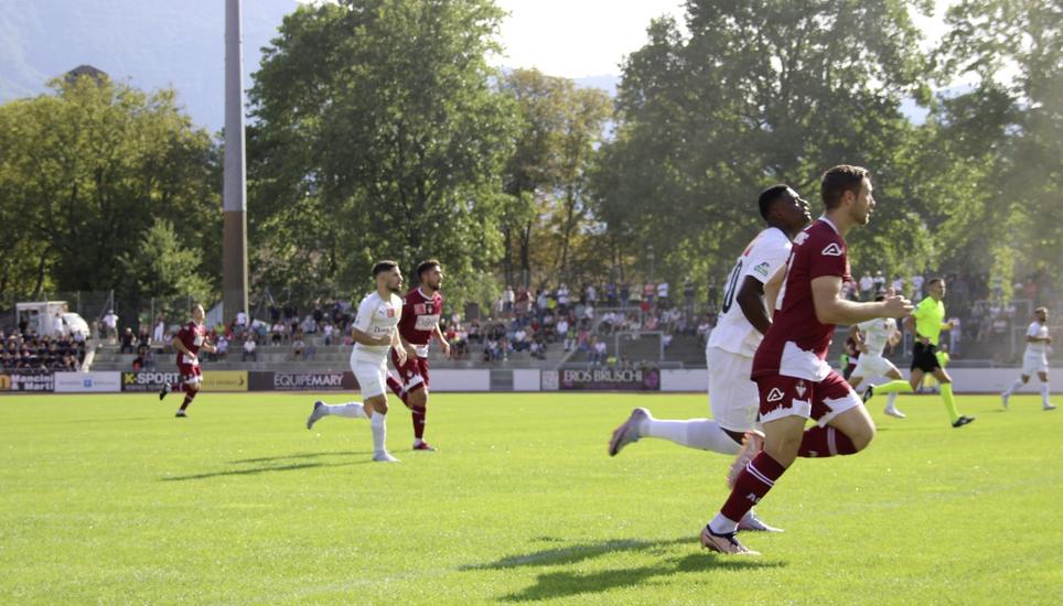 Neuzugang Neftali Manzambi (2.v.r.) läuft seinem Gegenspieler hinterher, der FCS hatte insgesamt das Nachsehen. Bild: S. Bernhard
