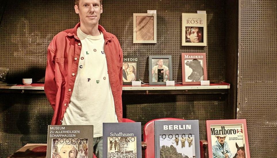 Vor fünf Jahren hat Joel Oury begonnen, alten Büchern neues Leben einzuhauchen. Am Event ist er zum ersten Mal.