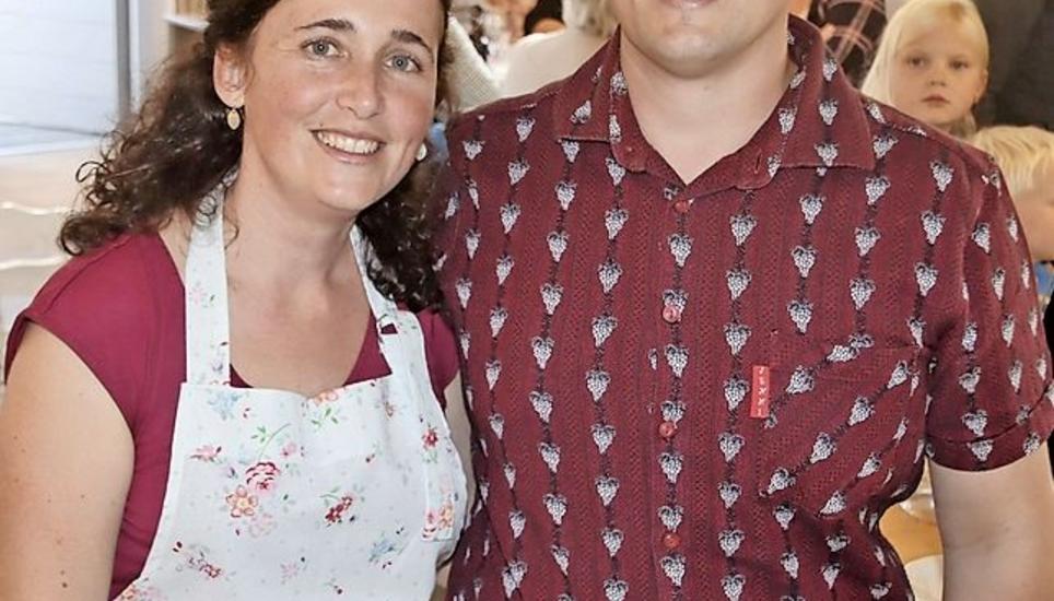 Gründer des «Café Kuchenstube» in Wildensbuch: Marlen und Urs Peter. Bild: Roland Müller
