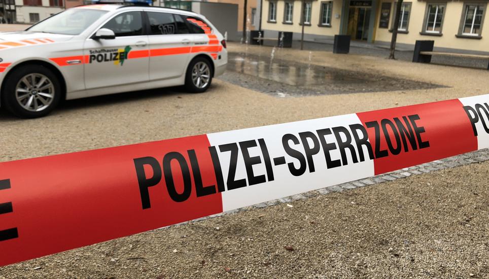 Die Personen müssen von der Polizei engmaschig und aufwendig überwacht werden. Bild: SN-Archiv/ Ralph Denzel