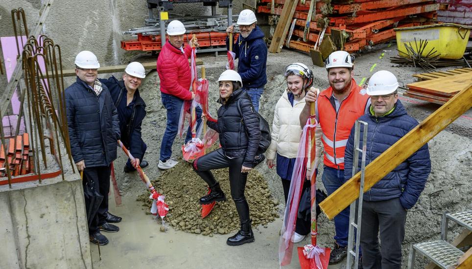 Die Grundsteinlegung des Projekts «la Perla» erfolgte in der zukünftigen Tiefgarage. Bild: Michael Kessler
