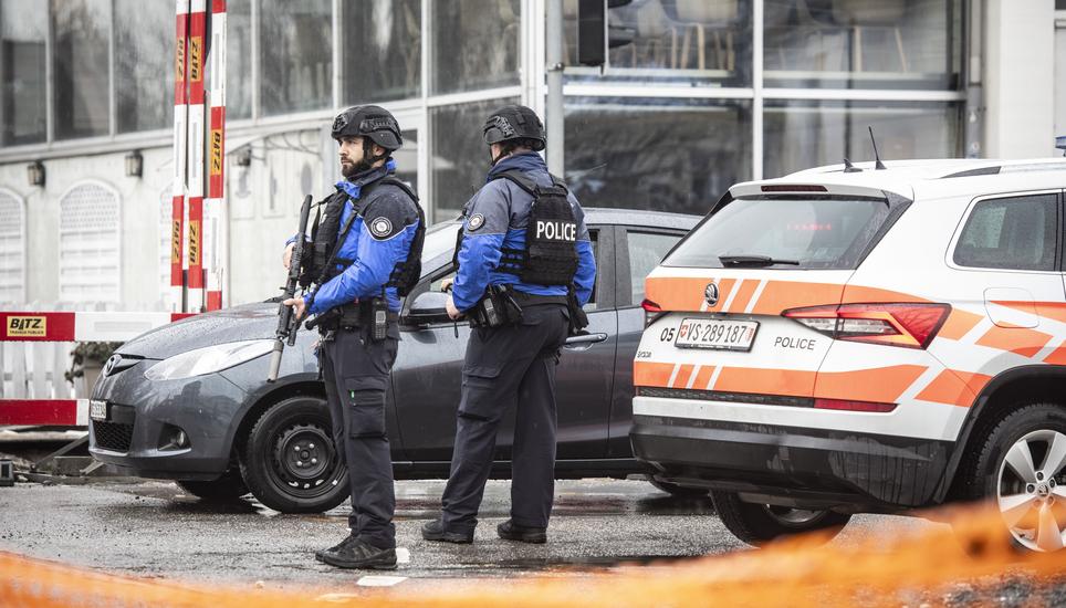 Die Polizei fahndete mit einem Grossaufgebot nach dem Täter. Bild: Key