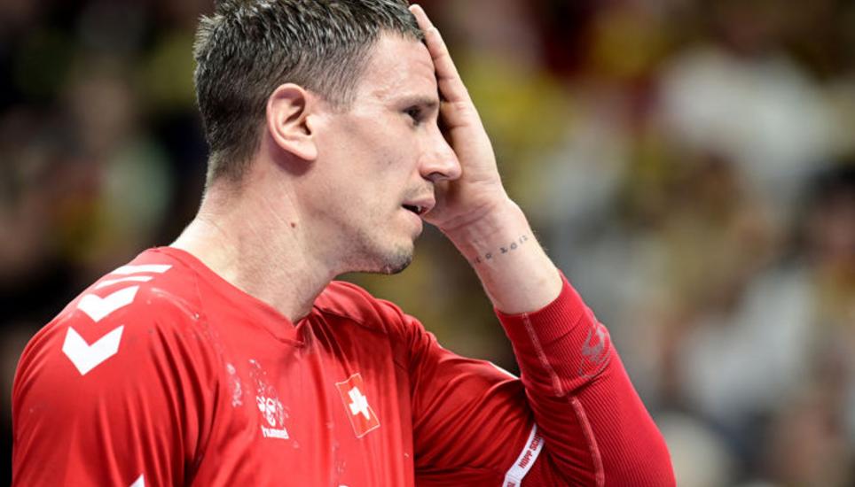 Berlin, 16.01.2024. Handball, Schweizer Nationalmannschaft. EHF Euro 2024. Schweiz - Nordmazedonien. 
Andy Schmid heult nach dem verlorenen Spiel. 
Copyright: FOTO Wagner / Alexander Wagner