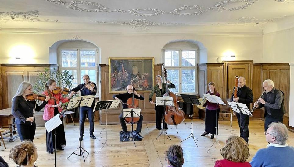 Acht hochkarätige Kammermusiker gestalteten gemeinsam das Oktett von Franz Schubert. Bild: Matthias Zweifel