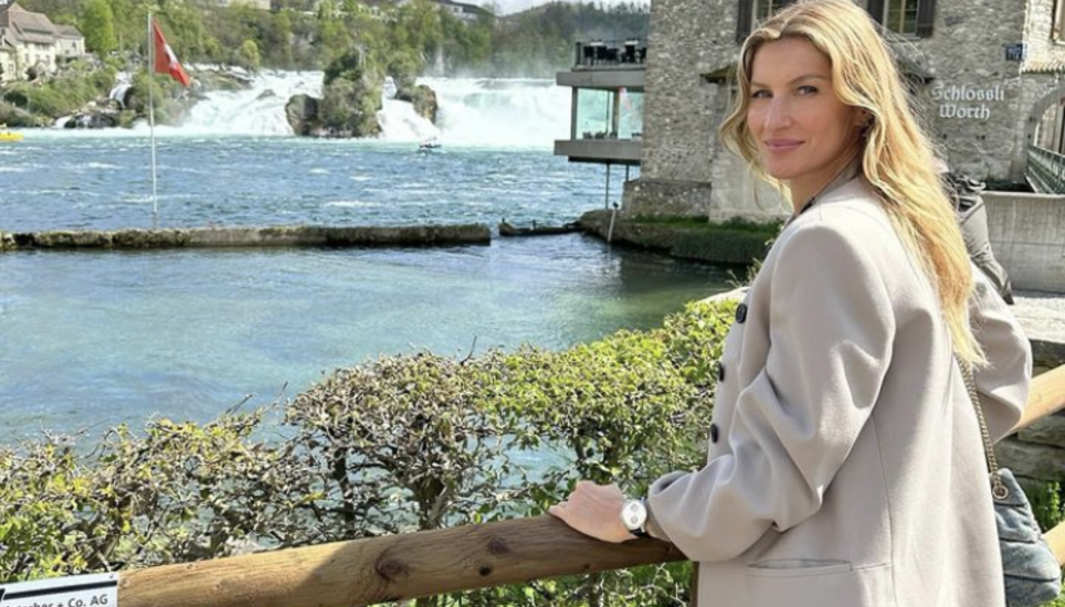 Der Besuch am Rheinfall hat Gisele Bündchen offenbar gefallen. Bild: Instagram/gisele