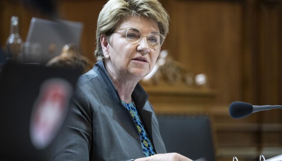 Verteidigungsministerin Viola Amherd soll mehr Geld für die Armee bekommen. Bild: Key