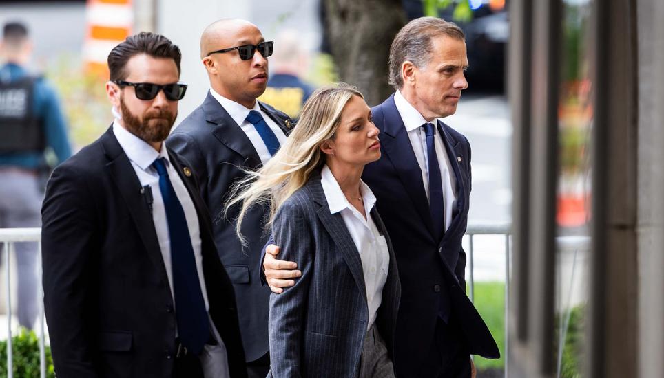 epa11404185 Hunter Biden (R) and his wife Melissa Cohen Biden (2-R) arrive to hear the verdict in his federal gun trial at the US Federal District Court in Wilmington, Delaware, USA, 11 June 2024. Hunter Biden is the first child of a sitting president to 