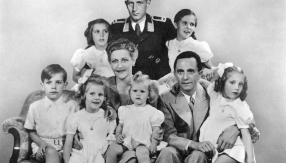 Die Goebbels als Idealfamilie des «Dritten Reichs». Bild: Bundesarchiv (Bild 146-1978-086-03 / CC-BY-SA 3.0)