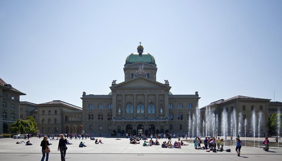 Neue Kräfteverhältnisse in Bern: Das Bundeshaus rückt nach rechts. Bild: Keystone