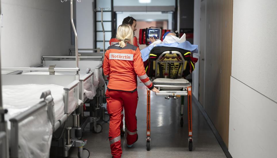 Das Schweizer Gesundheitswesen kostet immer mehr Geld. Bild: Key
