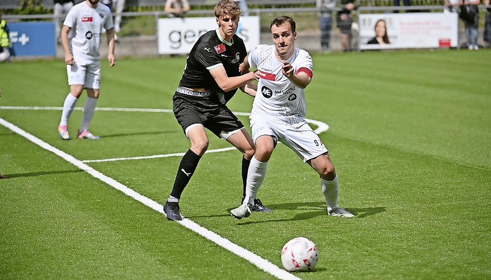 Ein letztes Mal: Tim Bolli führte seine «Spielvi» am Samstag in seinem Abschiedsspiel als Captain zum Punktgewinn. Bild: Davide Mühlebach