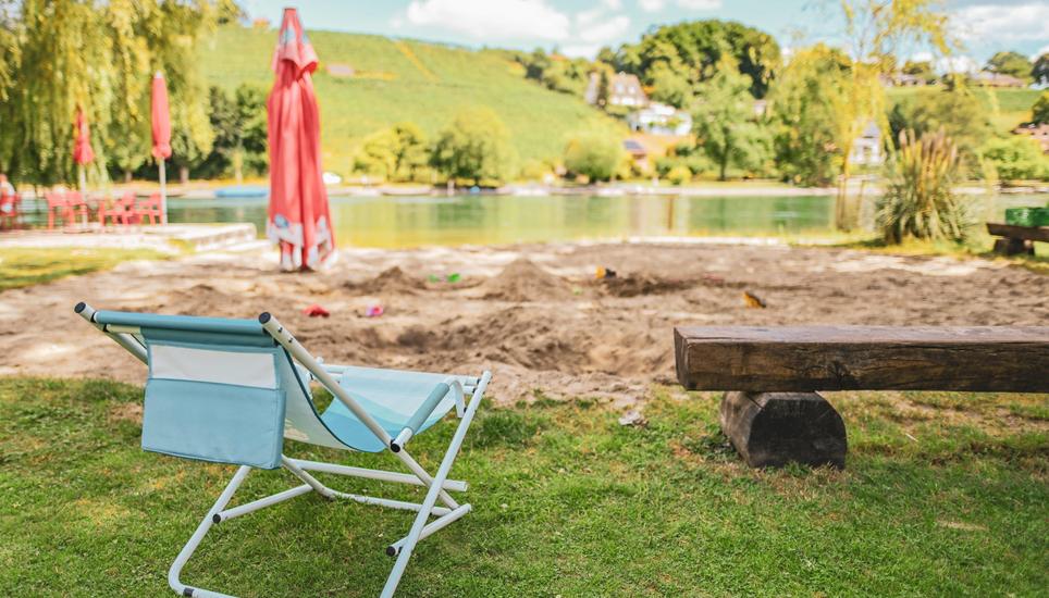 Der Sommer kehrt nach Schaffhausen zurück: Die nächsten Tage sind Sonne pur und durchgehend 30 Grad angesagt. Bild: Melanie Duchene Badi Reportage für Leben und Genuss, wir schauen uns die Badis und ihr Gastronomie Angebot an, Bild zeigt Badi Langwiesen, am Mittwoch, 23 Juli 2025. (Melanie Duchene / Schaffhauser Nachrichten)