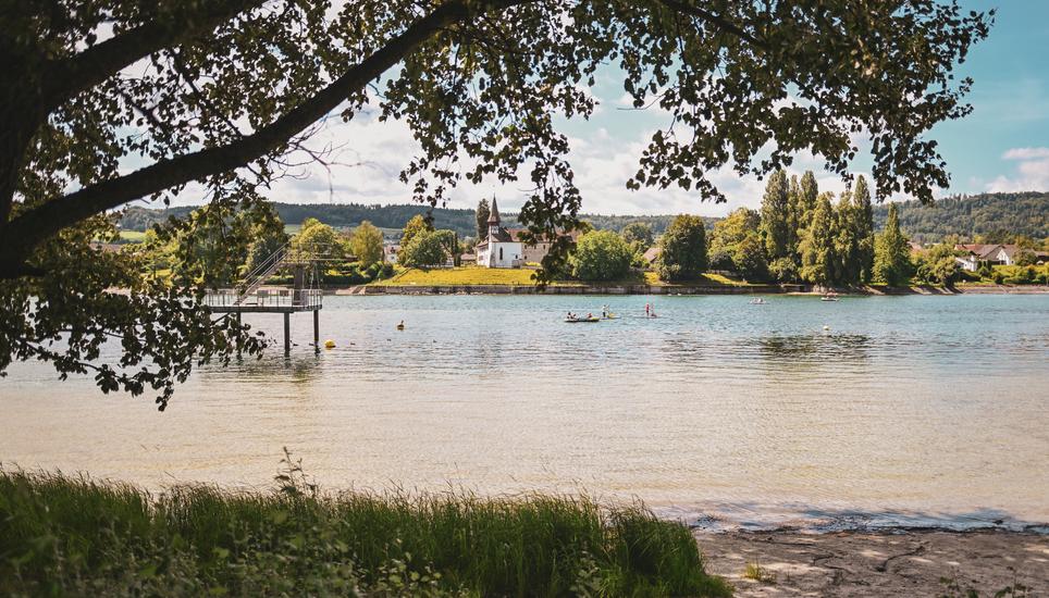 Badi Reportage fÃ¼r Leben und Genuss, wir schauen uns die Badis und ihr Gastronomie Angebot an, Bild zeigt Badi Strandbar Uferlos in Stein am Rhein, am Mittwoch, 23 Juli 2025. (Melanie Duchene / Schaffhauser Nachrichten)