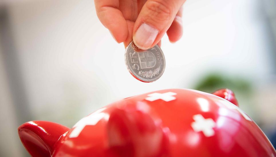 Themenbilder zu Geld, Steuern, Sparen, Geldreserven, etc. Fotografiert am Montag 25. April 2022, in Schaffhausen. (Roberta Fele / Schaffhauser Nachrichten)
