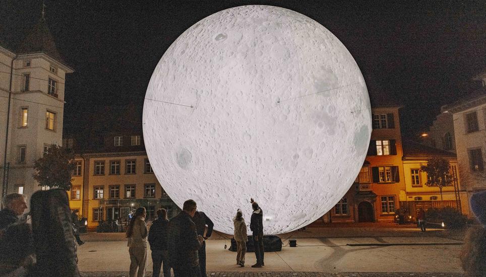 Lichtinstallationen quer durch die Altstadt, fotografiert am Dienstag, 28. Oktober 2025, in Schaffhausen. (Roberta Fele / Schaffhauser Nachrichten)