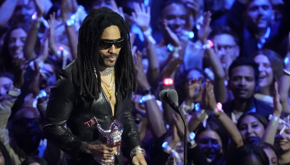 Lenny Kravitz presents the award for artist of the year during the MTV Video Music Awards on Sunday, Sept. 7, 2025, at UBS Arena in Elmont, N.Y. (Photo by Charles Sykes/Invision/AP)