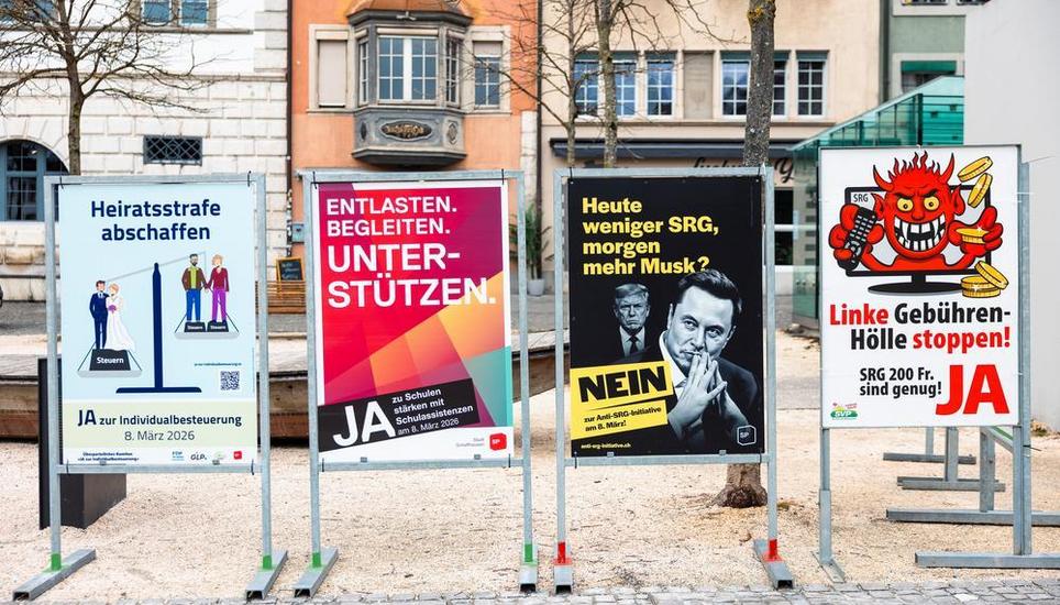 Abstimmungsplakate zum 8. MÃ¤rz 2026, fotografiert am Montag, 09. Februar 2026, in Schaffhausen. (Roberta Fele / Schaffhauser Nachrichten)