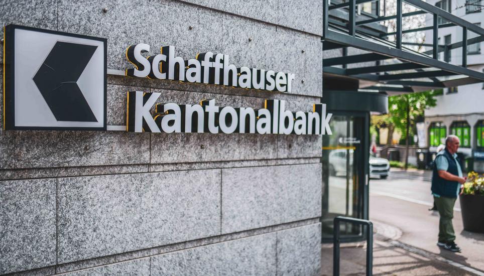 Blick auf die Kantonalbank Filiale in Neuhausen, die Filiale wird geschlossen, am Mittwoch, 05. Mai 2023. (Melanie Duchene / Schaffhauser Nachrichten)