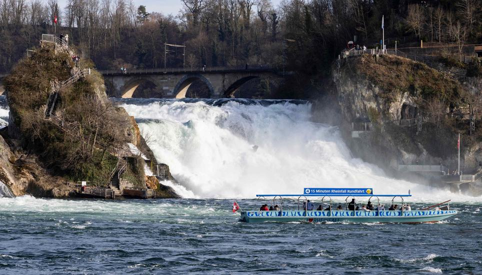 Rheinfall Rundfahrten, Dienstag, 24.03.2026, Neuhausen am Rheinfall (Roger Hofstetter/Schaffhauser Nachrichten)